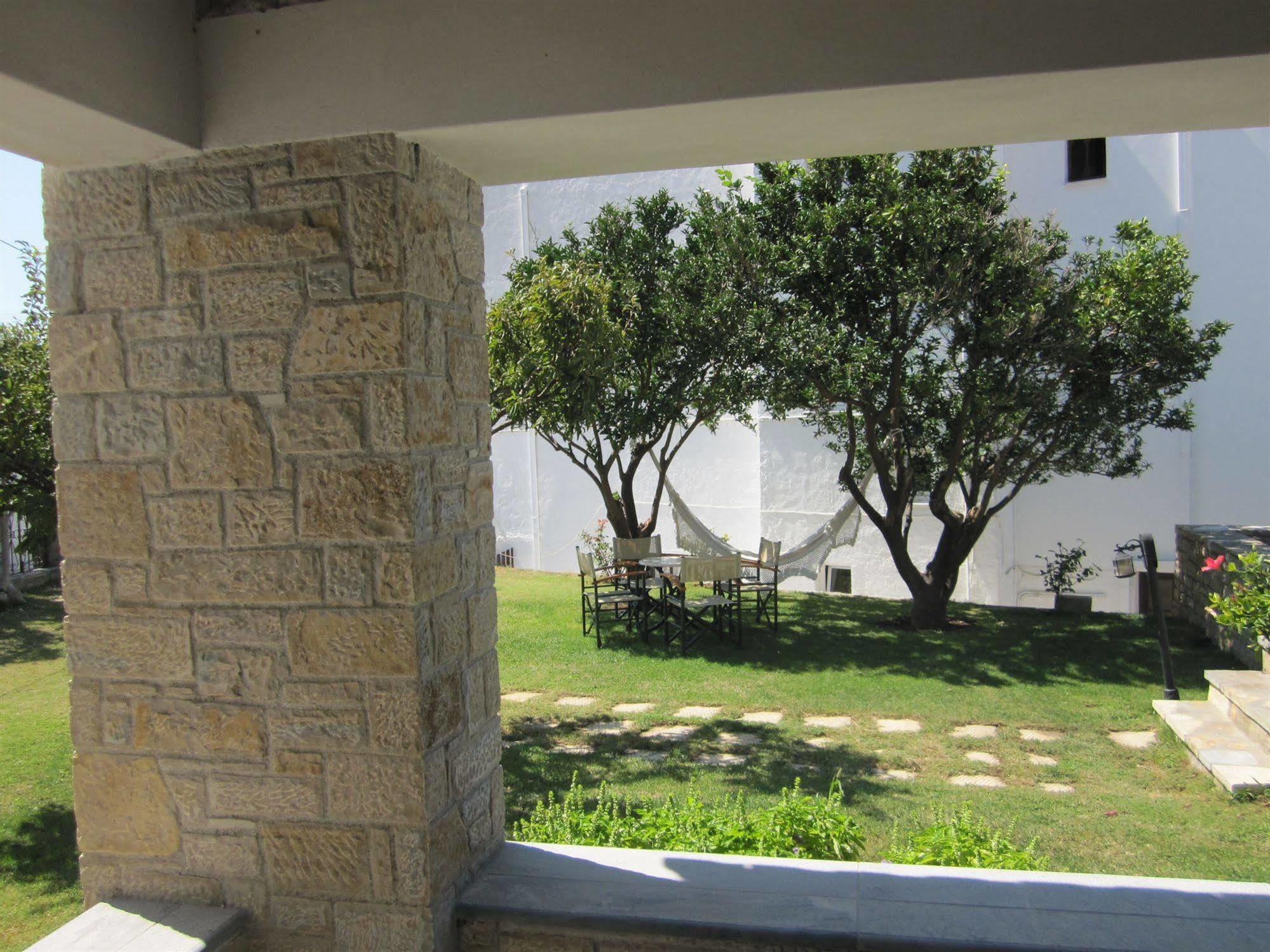 Scorpios Hotel & Suites Samos Town Exterior photo